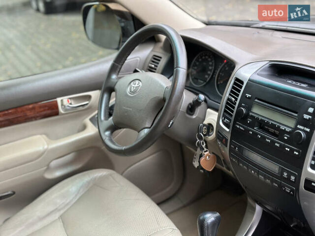 Черный Тойота Ленд Крузер Прадо, объемом двигателя 4 л и пробегом 207 тыс. км за 18300 $, фото 49 на Automoto.ua