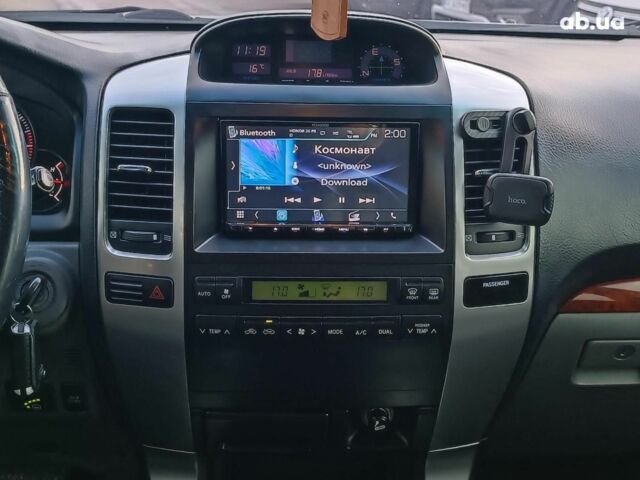 Черный Тойота Ленд Крузер Прадо, объемом двигателя 4 л и пробегом 313 тыс. км за 15490 $, фото 16 на Automoto.ua