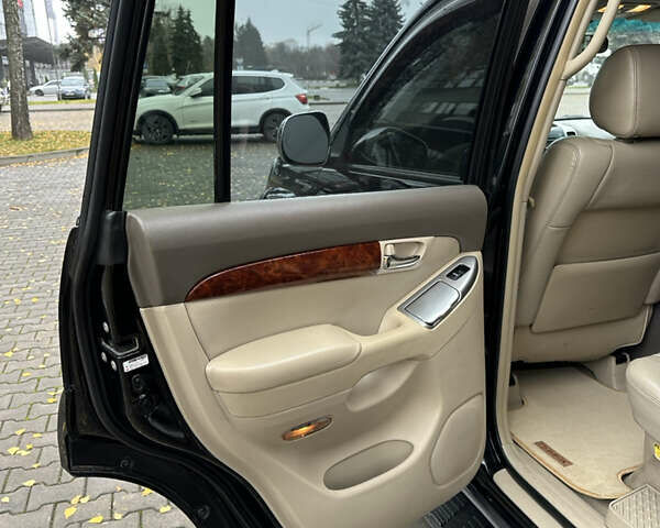 Черный Тойота Ленд Крузер Прадо, объемом двигателя 4 л и пробегом 207 тыс. км за 18300 $, фото 20 на Automoto.ua