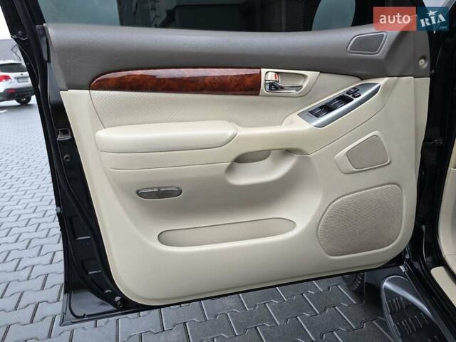 Чорний Тойота Ленд Крузер Прадо, об'ємом двигуна 4 л та пробігом 260 тис. км за 12999 $, фото 50 на Automoto.ua