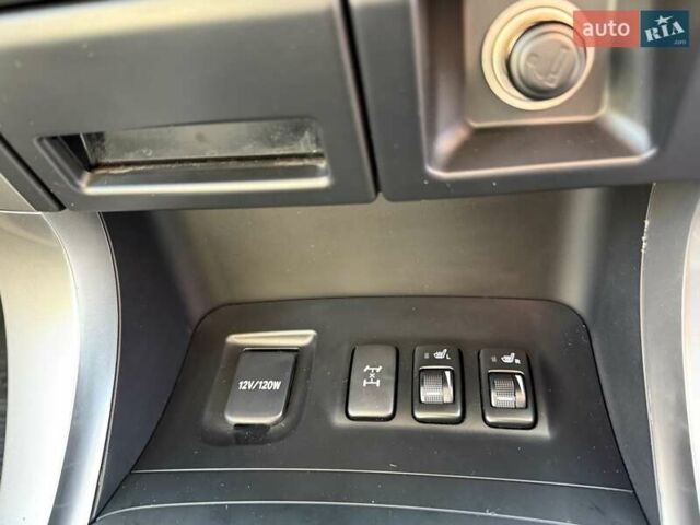 Черный Тойота Ленд Крузер Прадо, объемом двигателя 3.96 л и пробегом 144 тыс. км за 16500 $, фото 21 на Automoto.ua