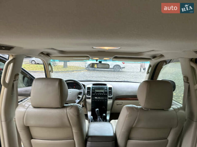 Черный Тойота Ленд Крузер Прадо, объемом двигателя 4 л и пробегом 207 тыс. км за 18300 $, фото 59 на Automoto.ua