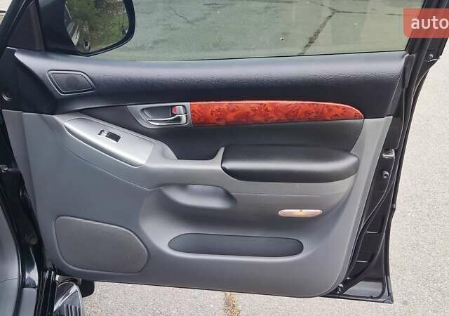 Чорний Тойота Ленд Крузер Прадо, об'ємом двигуна 2.69 л та пробігом 250 тис. км за 14200 $, фото 19 на Automoto.ua