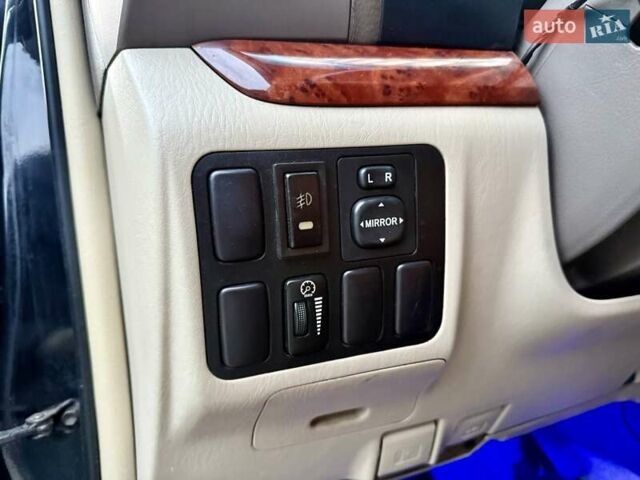 Черный Тойота Ленд Крузер Прадо, объемом двигателя 4 л и пробегом 331 тыс. км за 10999 $, фото 58 на Automoto.ua