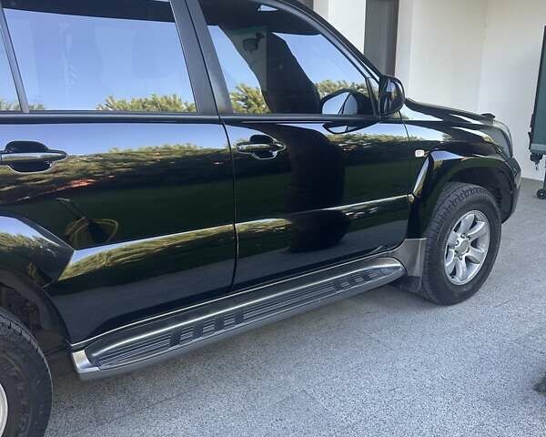 Черный Тойота Ленд Крузер Прадо, объемом двигателя 4 л и пробегом 320 тыс. км за 18500 $, фото 8 на Automoto.ua