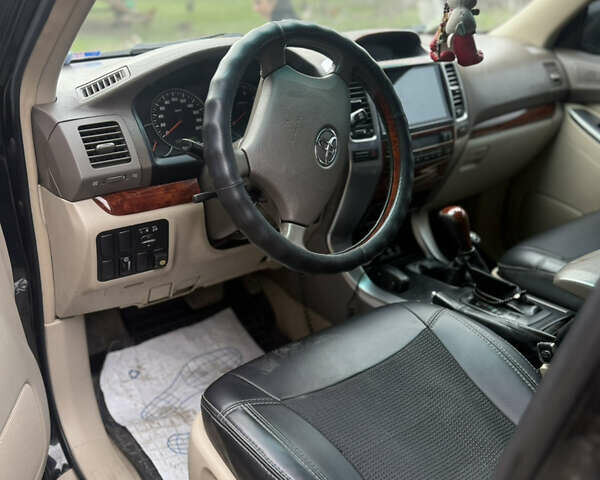 Чорний Тойота Ленд Крузер Прадо, об'ємом двигуна 4 л та пробігом 273 тис. км за 13500 $, фото 5 на Automoto.ua