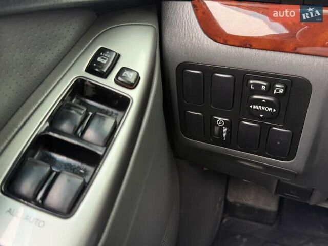 Чорний Тойота Ленд Крузер Прадо, об'ємом двигуна 4 л та пробігом 288 тис. км за 15000 $, фото 22 на Automoto.ua