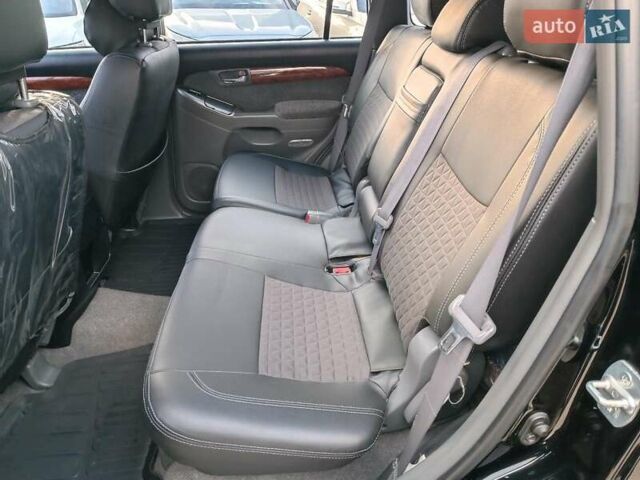 Черный Тойота Ленд Крузер Прадо, объемом двигателя 4 л и пробегом 313 тыс. км за 15490 $, фото 13 на Automoto.ua