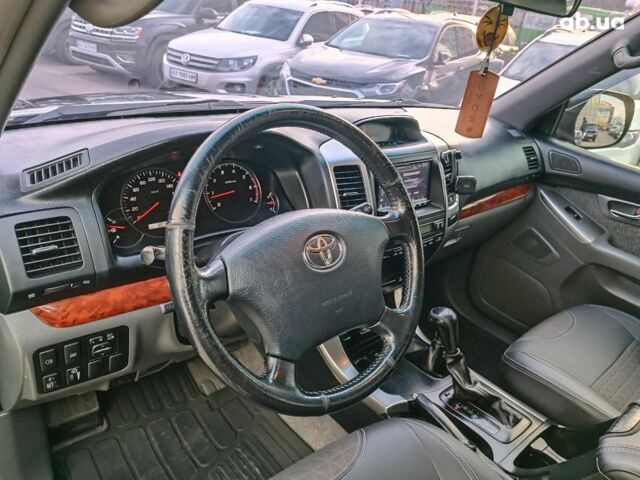 Черный Тойота Ленд Крузер Прадо, объемом двигателя 4 л и пробегом 313 тыс. км за 15490 $, фото 20 на Automoto.ua