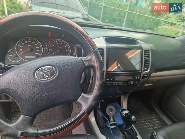 Черный Тойота Ленд Крузер Прадо, объемом двигателя 2.69 л и пробегом 205 тыс. км за 16499 $, фото 5 на Automoto.ua