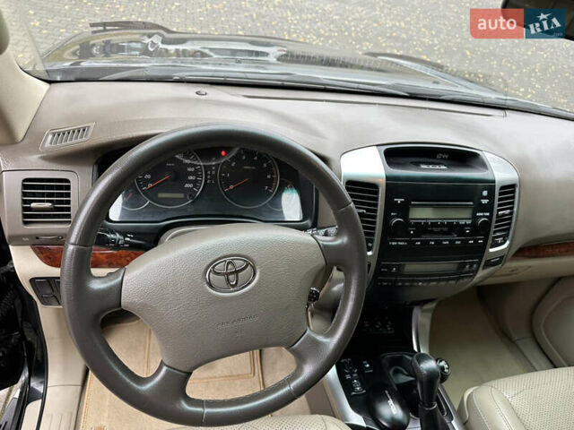 Черный Тойота Ленд Крузер Прадо, объемом двигателя 4 л и пробегом 207 тыс. км за 18300 $, фото 24 на Automoto.ua