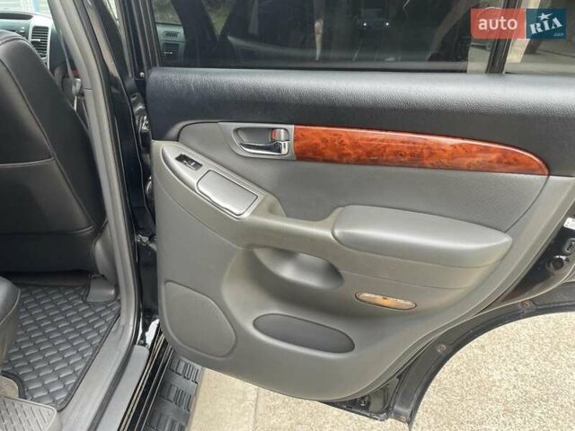 Черный Тойота Ленд Крузер Прадо, объемом двигателя 4 л и пробегом 292 тыс. км за 15500 $, фото 22 на Automoto.ua