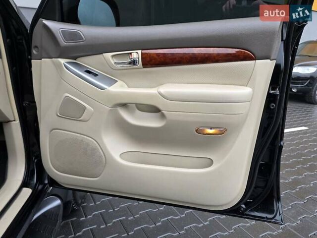 Чорний Тойота Ленд Крузер Прадо, об'ємом двигуна 4 л та пробігом 260 тис. км за 12999 $, фото 58 на Automoto.ua