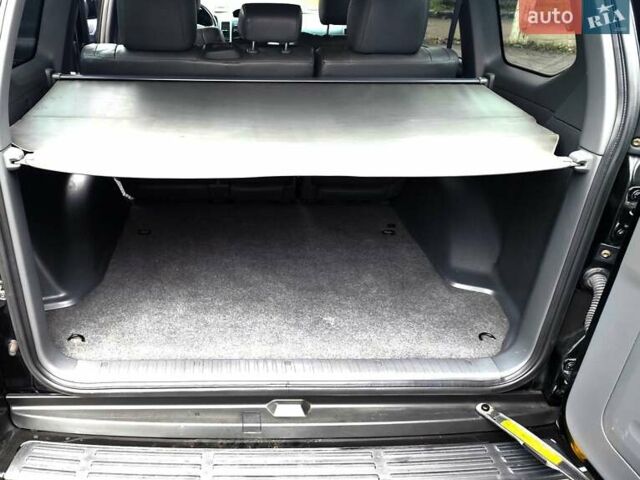 Черный Тойота Ленд Крузер Прадо, объемом двигателя 3.96 л и пробегом 170 тыс. км за 18700 $, фото 14 на Automoto.ua