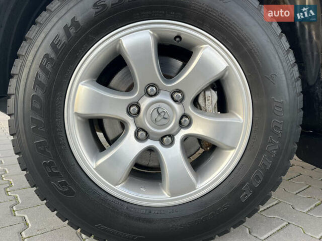 Чорний Тойота Ленд Крузер Прадо, об'ємом двигуна 4 л та пробігом 254 тис. км за 16200 $, фото 14 на Automoto.ua