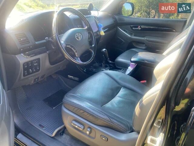 Чорний Тойота Ленд Крузер Прадо, об'ємом двигуна 4 л та пробігом 223 тис. км за 19099 $, фото 14 на Automoto.ua