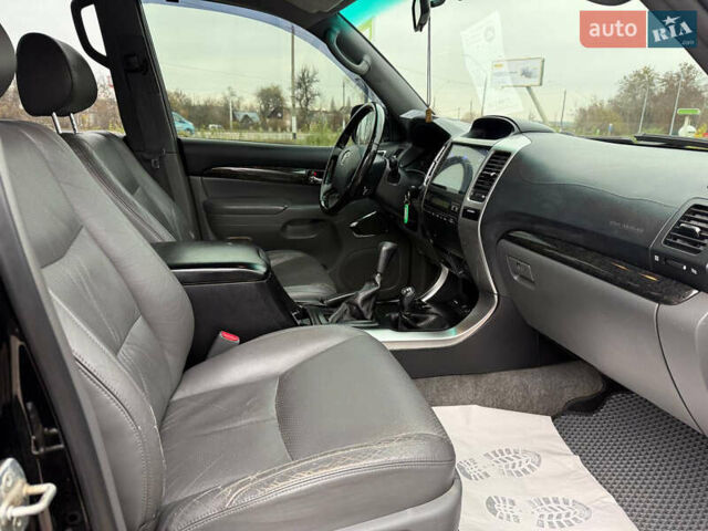 Черный Тойота Ленд Крузер Прадо, объемом двигателя 3.96 л и пробегом 281 тыс. км за 14500 $, фото 9 на Automoto.ua