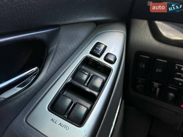 Черный Тойота Ленд Крузер Прадо, объемом двигателя 3.96 л и пробегом 281 тыс. км за 14500 $, фото 24 на Automoto.ua