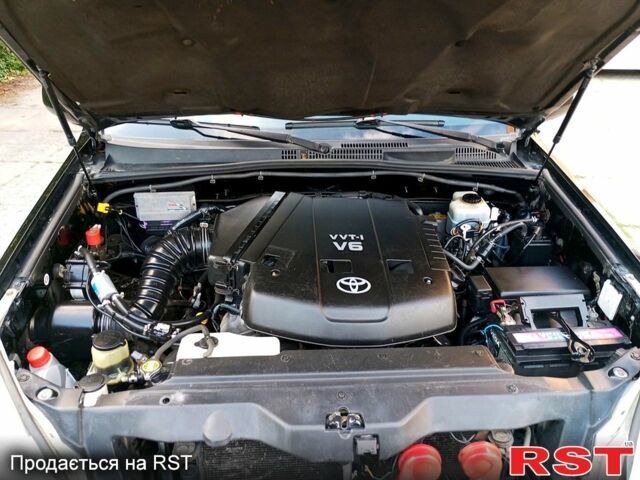 Чорний Тойота Ленд Крузер Прадо, об'ємом двигуна 4 л та пробігом 252 тис. км за 17400 $, фото 6 на Automoto.ua