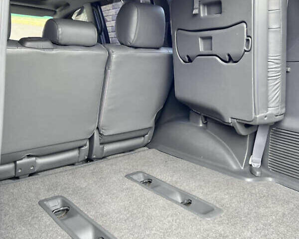 Черный Тойота Ленд Крузер Прадо, объемом двигателя 4 л и пробегом 65 тыс. км за 24999 $, фото 29 на Automoto.ua