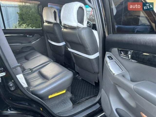 Черный Тойота Ленд Крузер Прадо, объемом двигателя 3.96 л и пробегом 395 тыс. км за 16900 $, фото 2 на Automoto.ua