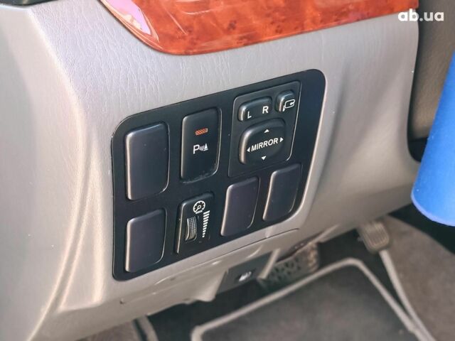 Черный Тойота Ленд Крузер Прадо, объемом двигателя 4 л и пробегом 355 тыс. км за 15990 $, фото 26 на Automoto.ua