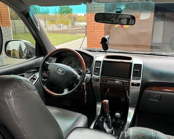 Черный Тойота Ленд Крузер Прадо, объемом двигателя 4 л и пробегом 255 тыс. км за 16500 $, фото 8 на Automoto.ua