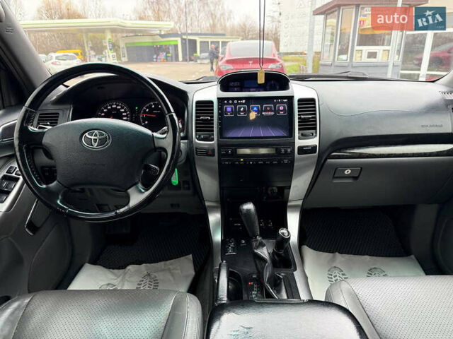 Черный Тойота Ленд Крузер Прадо, объемом двигателя 3.96 л и пробегом 281 тыс. км за 14500 $, фото 12 на Automoto.ua