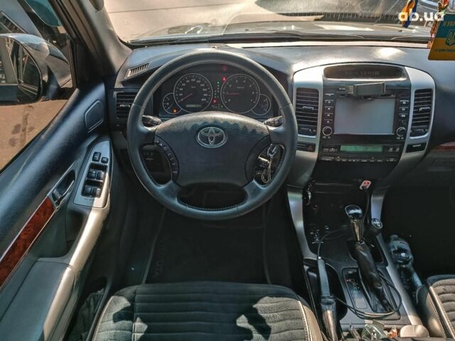 Черный Тойота Ленд Крузер Прадо, объемом двигателя 4 л и пробегом 355 тыс. км за 15990 $, фото 17 на Automoto.ua