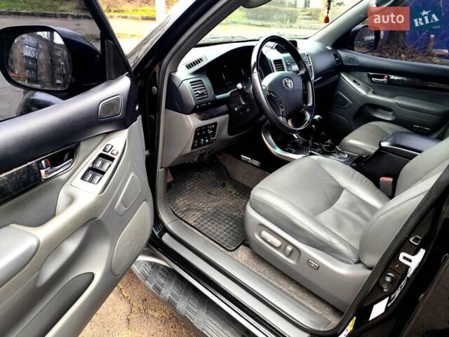 Черный Тойота Ленд Крузер Прадо, объемом двигателя 3.96 л и пробегом 170 тыс. км за 18700 $, фото 6 на Automoto.ua