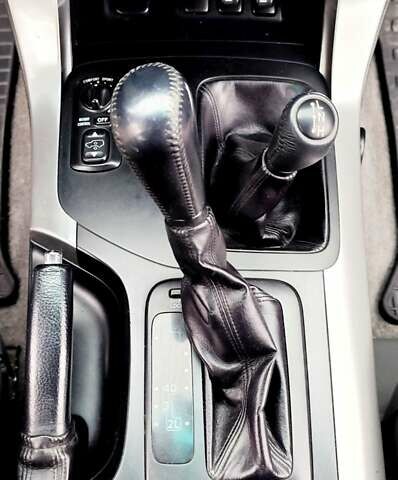 Черный Тойота Ленд Крузер Прадо, объемом двигателя 3.96 л и пробегом 170 тыс. км за 18700 $, фото 11 на Automoto.ua