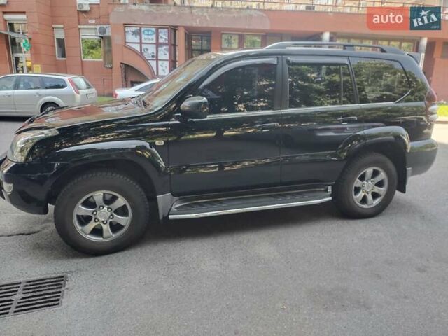 Черный Тойота Ленд Крузер Прадо, объемом двигателя 4 л и пробегом 112 тыс. км за 23500 $, фото 3 на Automoto.ua