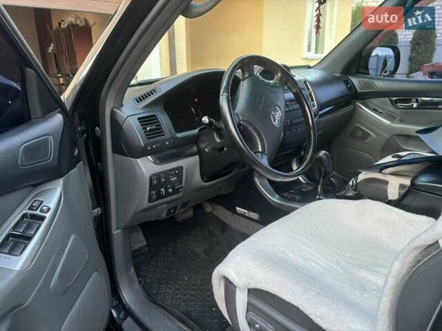 Черный Тойота Ленд Крузер Прадо, объемом двигателя 3.96 л и пробегом 395 тыс. км за 16900 $, фото 11 на Automoto.ua