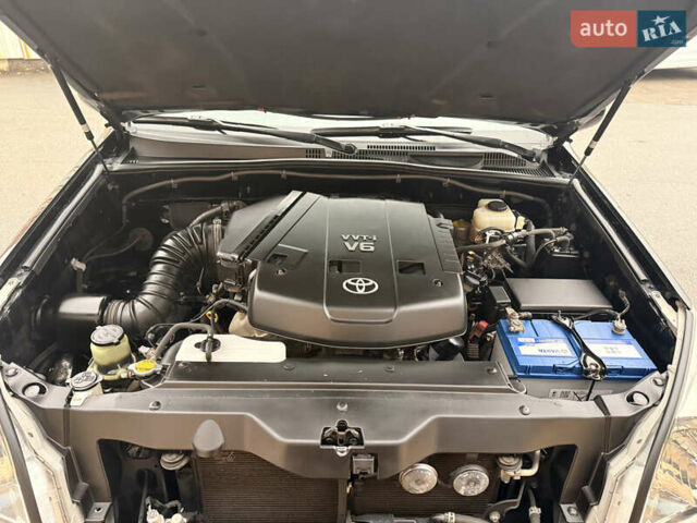 Чорний Тойота Ленд Крузер Прадо, об'ємом двигуна 4 л та пробігом 149 тис. км за 21500 $, фото 18 на Automoto.ua