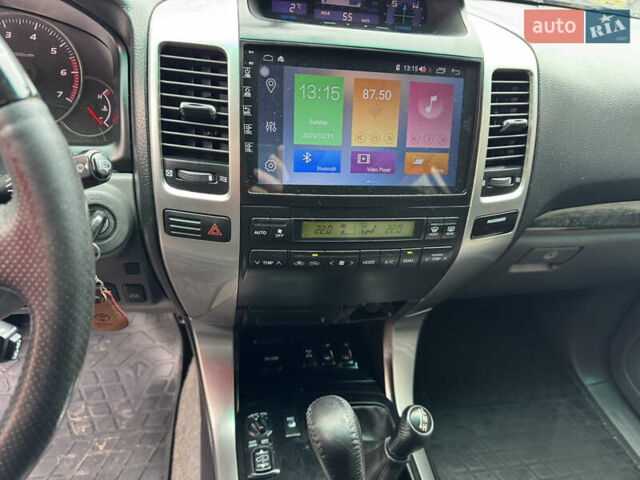 Чорний Тойота Ленд Крузер Прадо, об'ємом двигуна 0 л та пробігом 313 тис. км за 17800 $, фото 17 на Automoto.ua