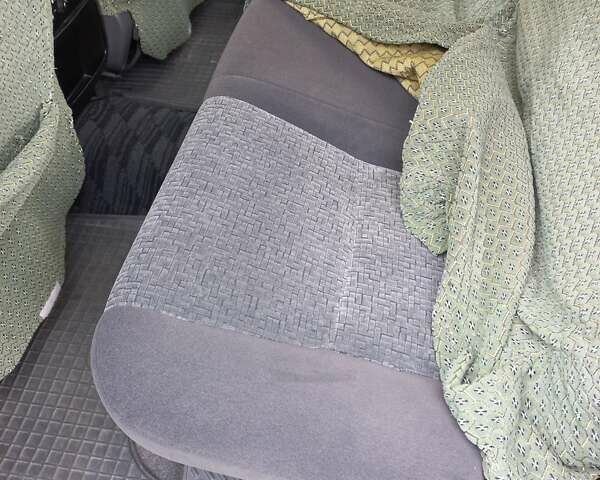 Черный Тойота Ленд Крузер Прадо, объемом двигателя 2.7 л и пробегом 128 тыс. км за 15000 $, фото 8 на Automoto.ua