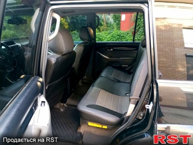 Чорний Тойота Ленд Крузер Прадо, об'ємом двигуна 4 л та пробігом 252 тис. км за 17400 $, фото 4 на Automoto.ua