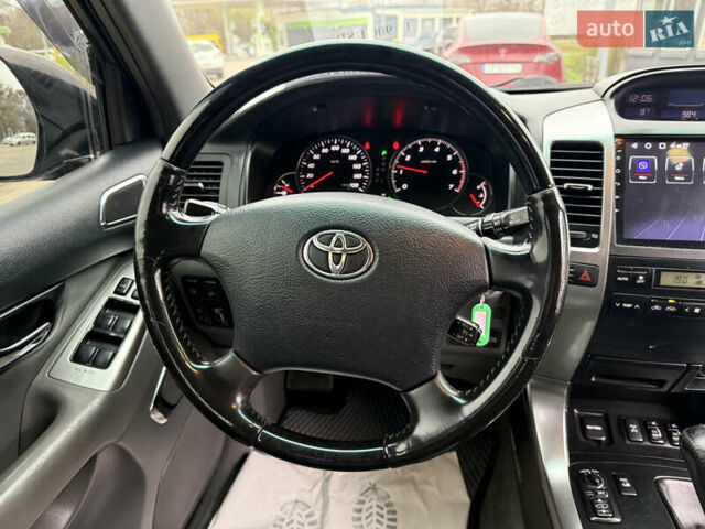 Чорний Тойота Ленд Крузер Прадо, об'ємом двигуна 3.96 л та пробігом 281 тис. км за 15900 $, фото 14 на Automoto.ua