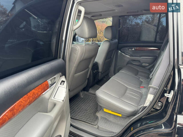 Черный Тойота Ленд Крузер Прадо, объемом двигателя 4 л и пробегом 65 тыс. км за 24999 $, фото 16 на Automoto.ua