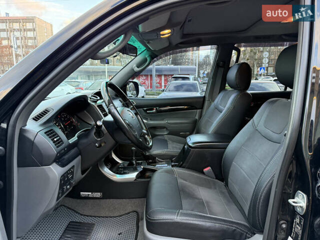 Чорний Тойота Ленд Крузер Прадо, об'ємом двигуна 3.96 л та пробігом 193 тис. км за 18999 $, фото 6 на Automoto.ua