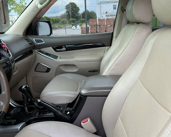 Черный Тойота Ленд Крузер Прадо, объемом двигателя 4 л и пробегом 293 тыс. км за 20000 $, фото 4 на Automoto.ua