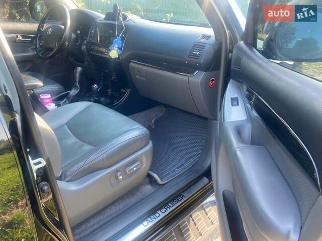Чорний Тойота Ленд Крузер Прадо, об'ємом двигуна 4 л та пробігом 223 тис. км за 19099 $, фото 12 на Automoto.ua
