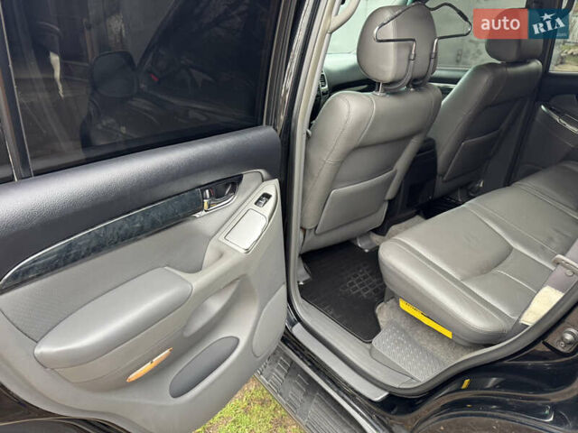 Чорний Тойота Ленд Крузер Прадо, об'ємом двигуна 0 л та пробігом 313 тис. км за 17800 $, фото 14 на Automoto.ua