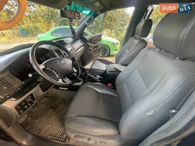 Черный Тойота Ленд Крузер Прадо, объемом двигателя 4 л и пробегом 690 тыс. км за 14500 $, фото 3 на Automoto.ua