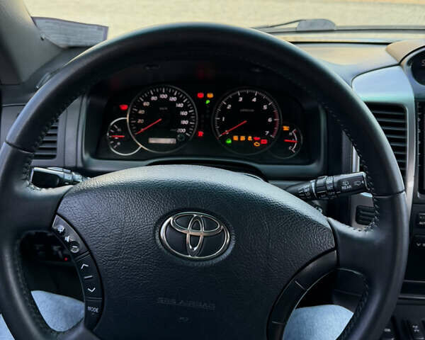 Чорний Тойота Ленд Крузер Прадо, об'ємом двигуна 0 л та пробігом 257 тис. км за 16700 $, фото 11 на Automoto.ua