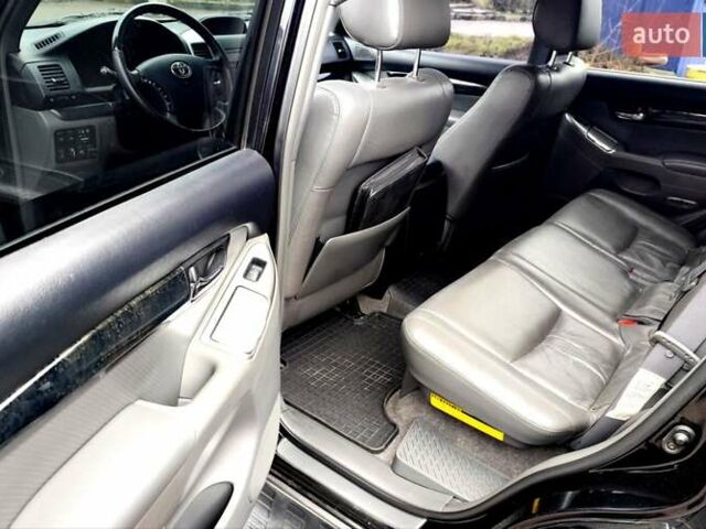 Черный Тойота Ленд Крузер Прадо, объемом двигателя 3.96 л и пробегом 170 тыс. км за 18700 $, фото 7 на Automoto.ua