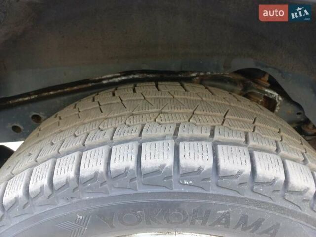 Черный Тойота Ленд Крузер Прадо, объемом двигателя 2.7 л и пробегом 128 тыс. км за 15000 $, фото 2 на Automoto.ua