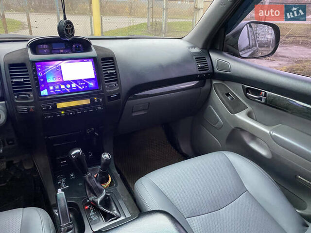 Чорний Тойота Ленд Крузер Прадо, об'ємом двигуна 3.96 л та пробігом 400 тис. км за 19500 $, фото 19 на Automoto.ua