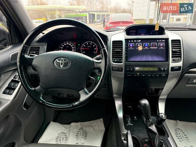 Черный Тойота Ленд Крузер Прадо, объемом двигателя 3.96 л и пробегом 281 тыс. км за 14500 $, фото 13 на Automoto.ua