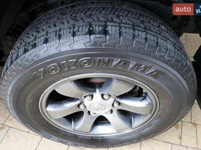 Чорний Тойота Ленд Крузер Прадо, об'ємом двигуна 4 л та пробігом 591 тис. км за 15900 $, фото 12 на Automoto.ua